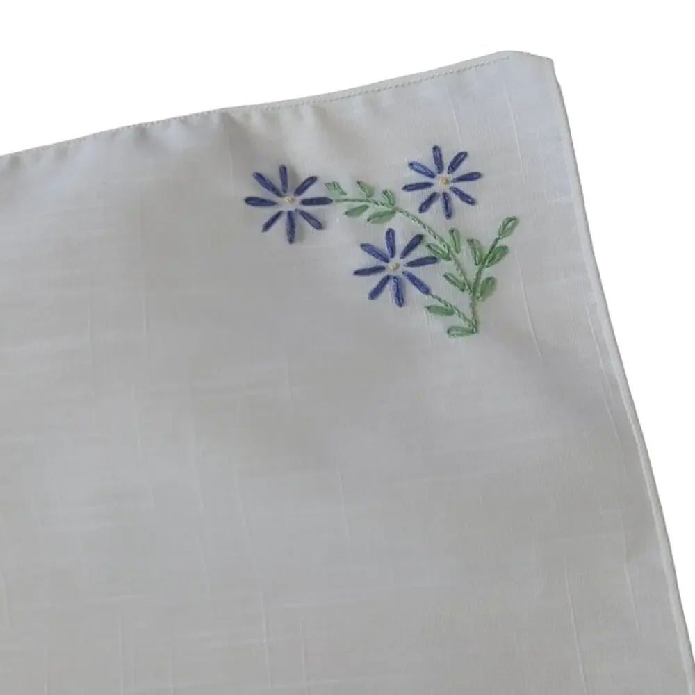 Vtg Hand Embroidered Floral Linen Placemats & Napkins Set Cottagecore Farmhouse